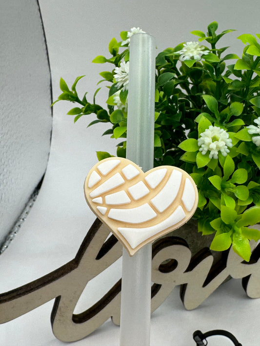 Straw charms