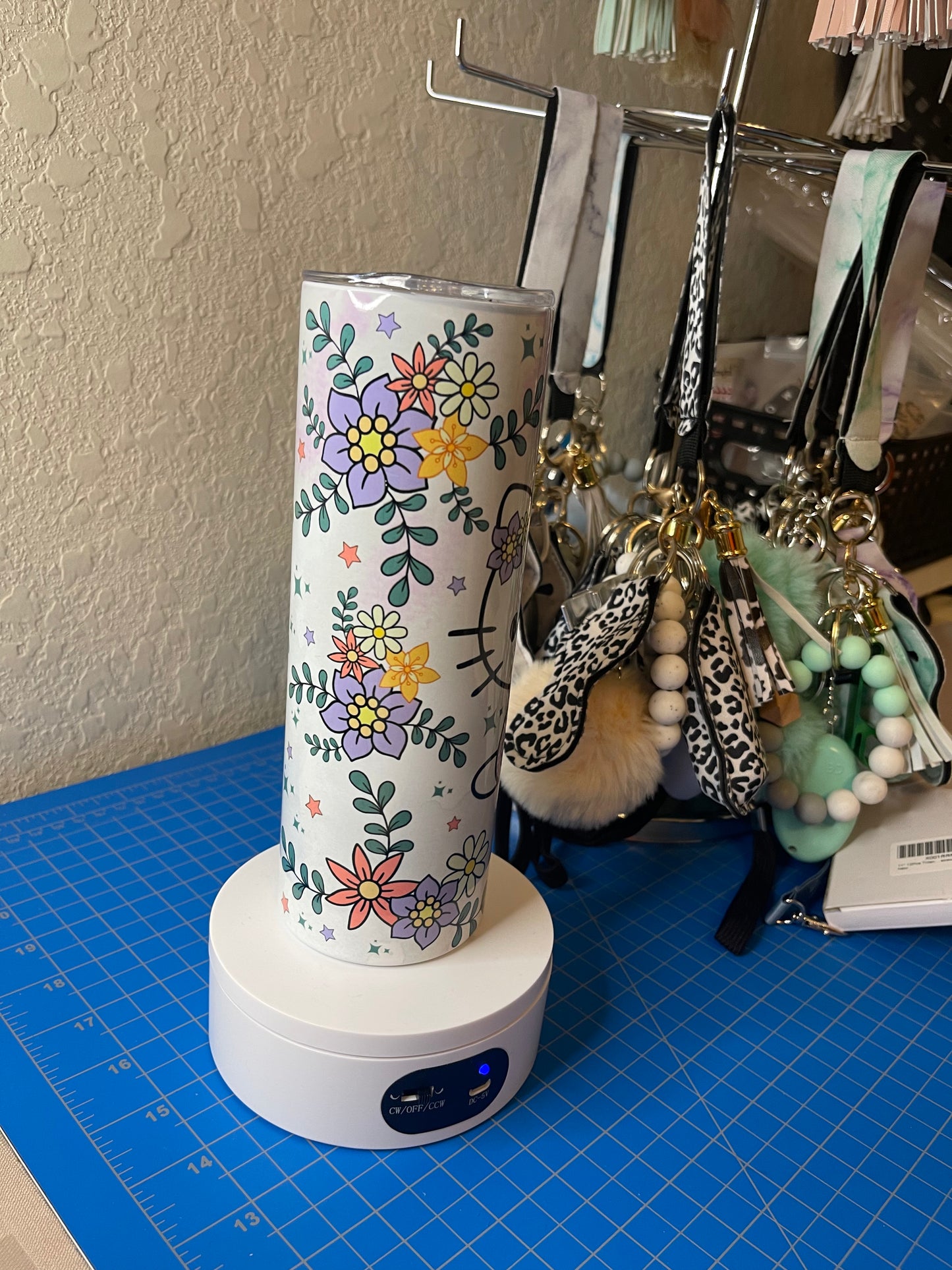 Hello kitty 20oz skinny tumbler