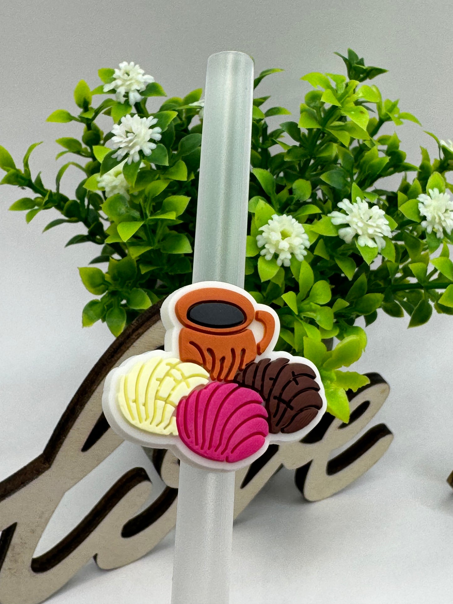 Straw charms
