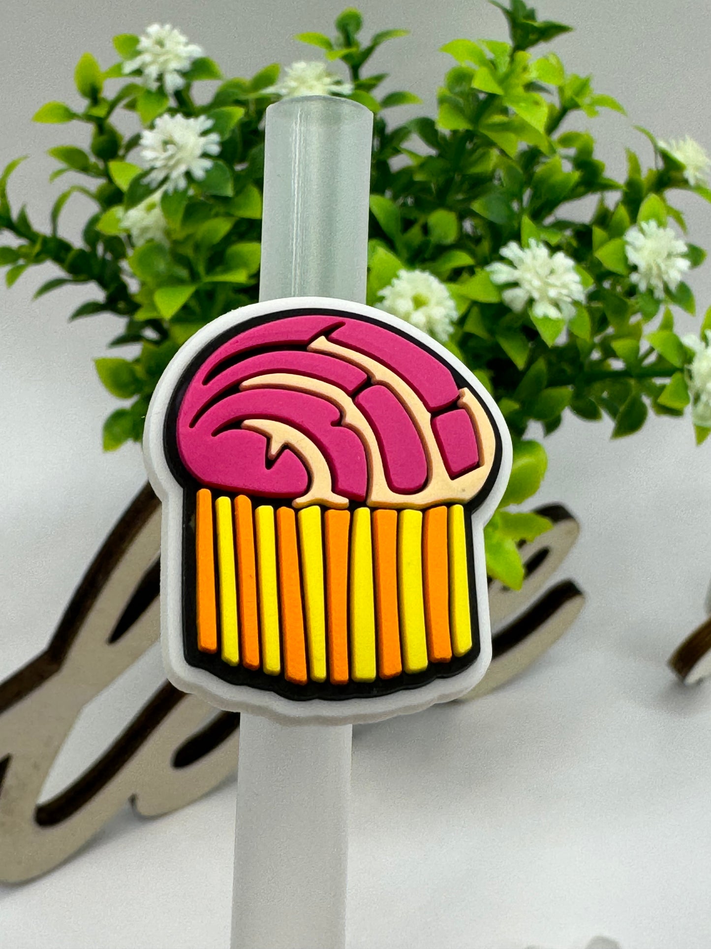 Straw charms