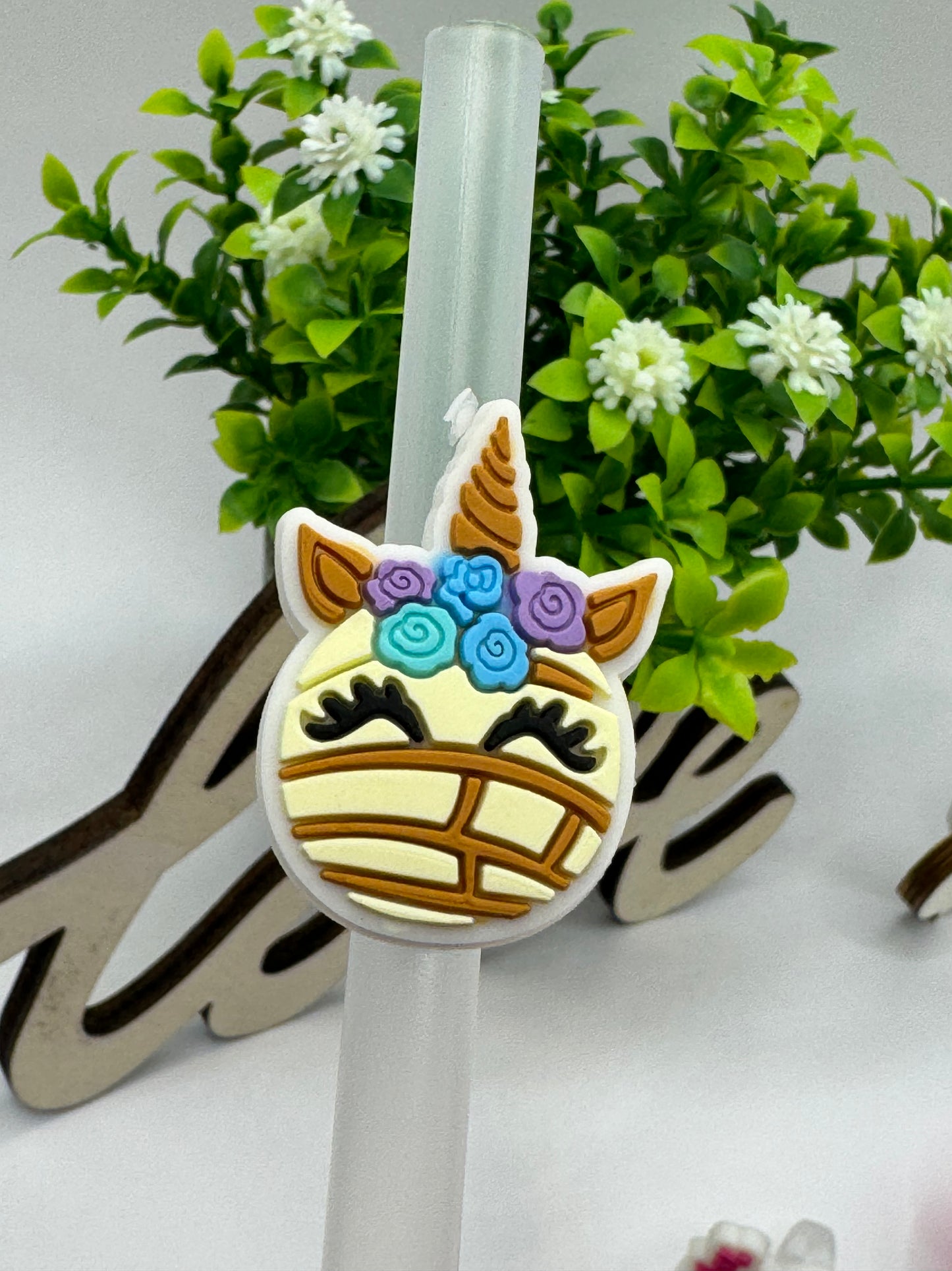 Straw charms