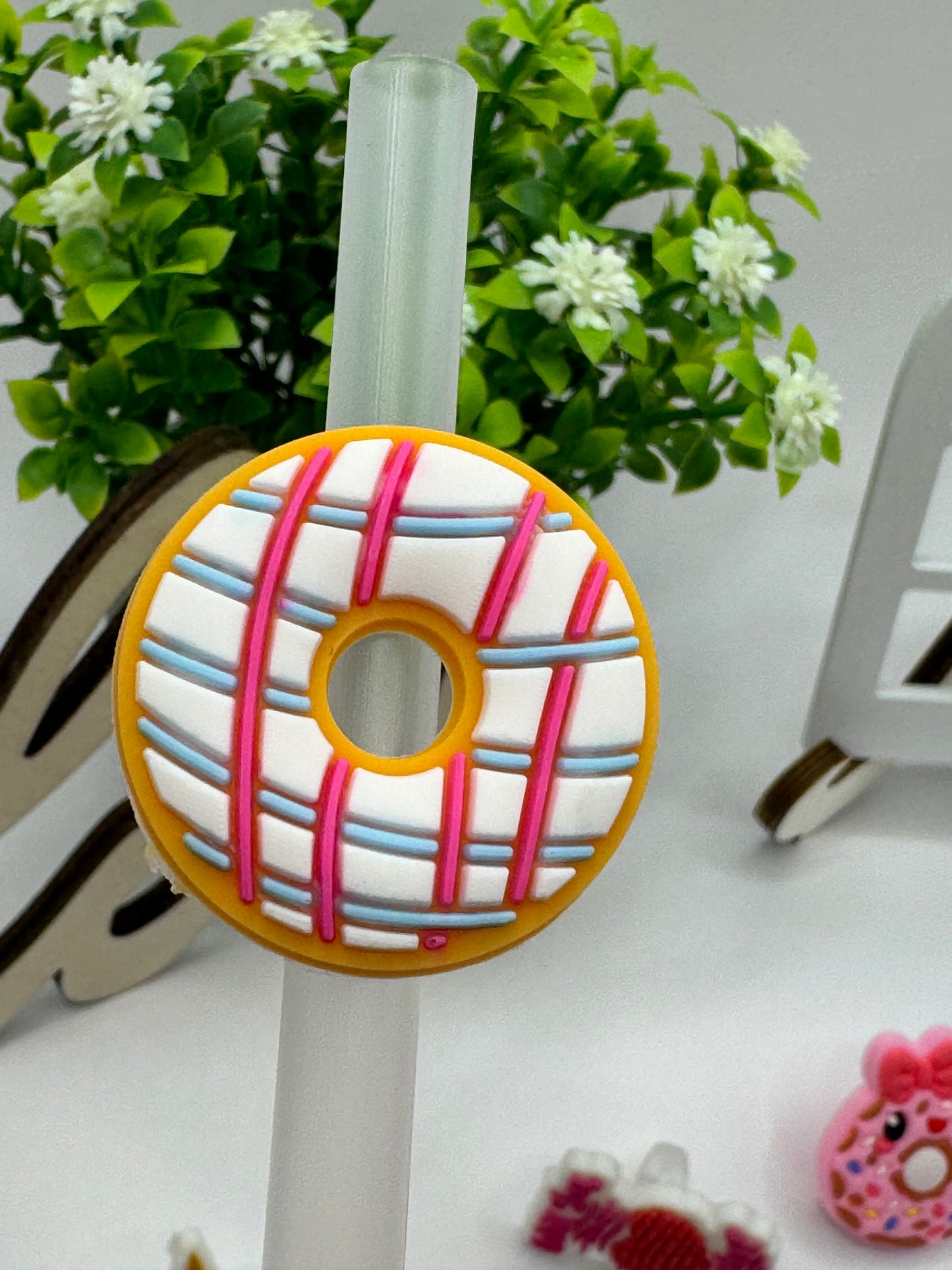 Straw charms
