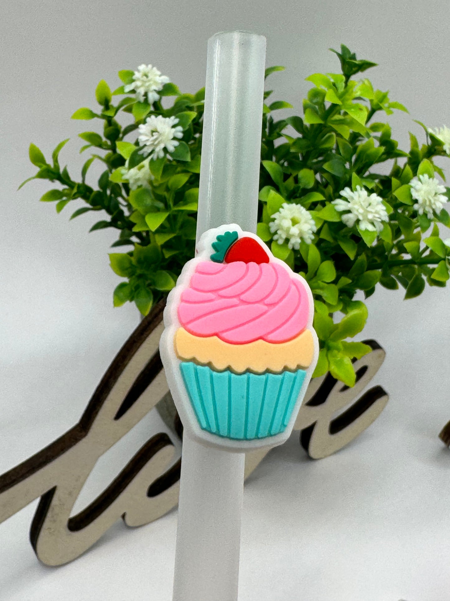 Straw charms
