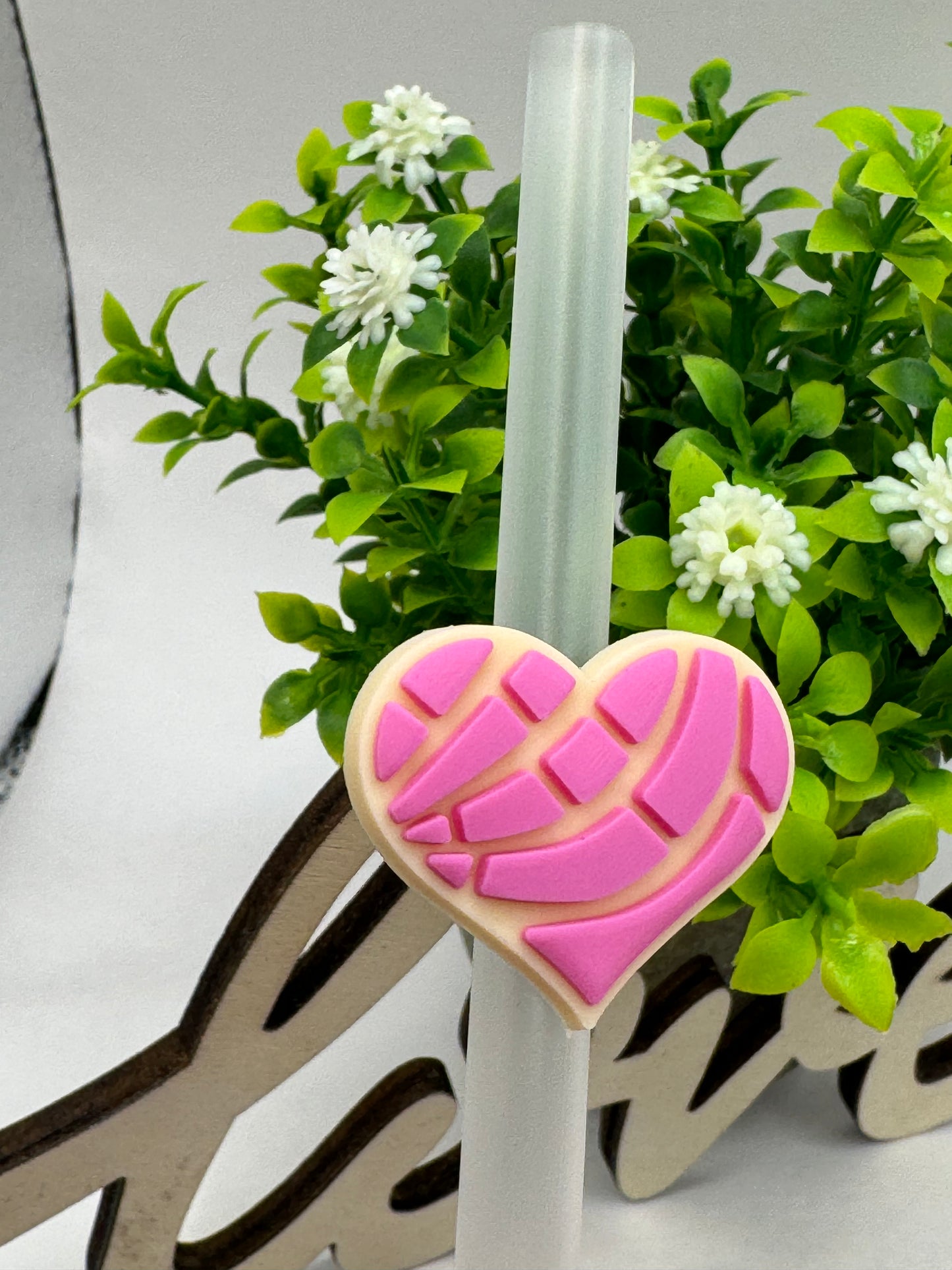 Straw charms